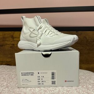 Lululemon White Chargefeel Workout Mid